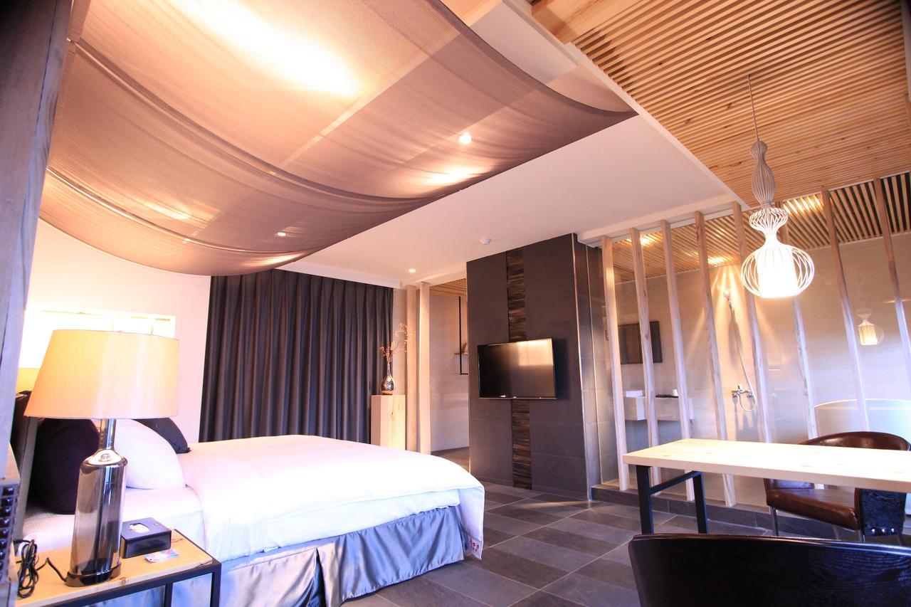 Roppongi Motel - Dalian Pingtung Esterno foto
